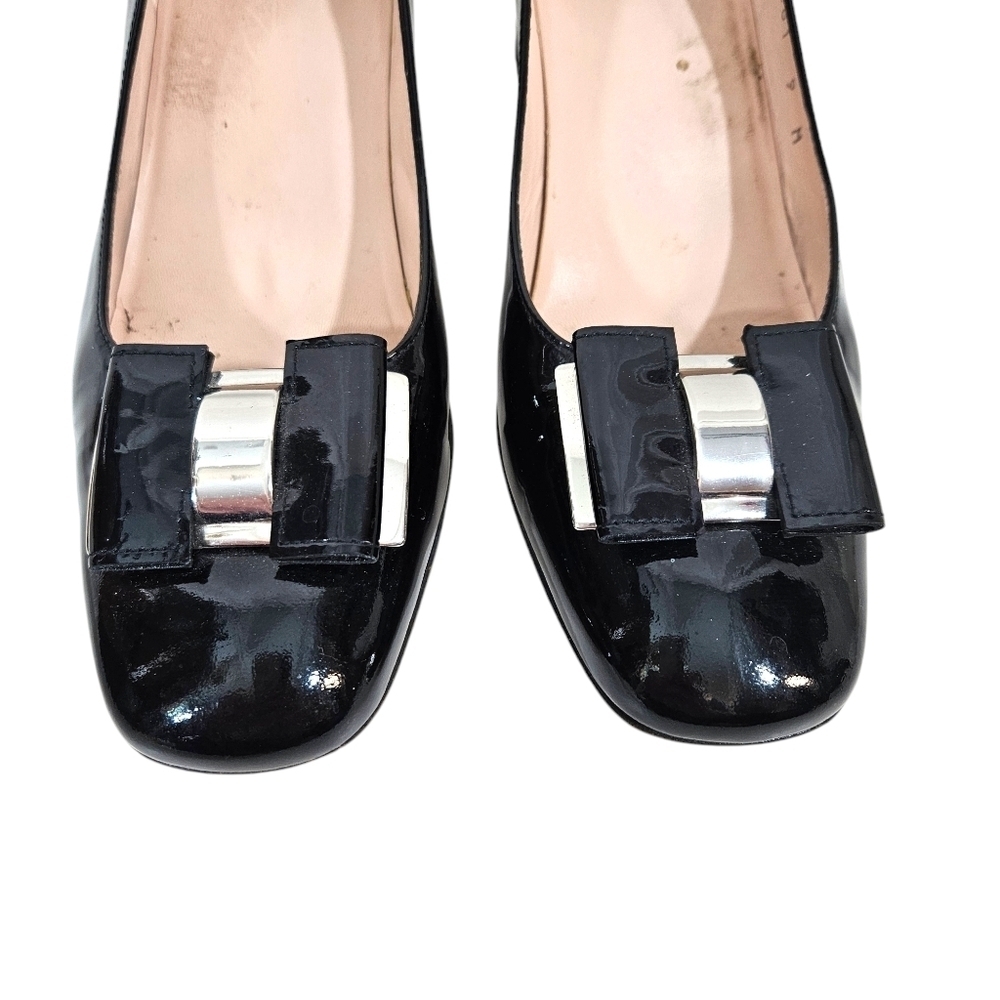 Stuart Weitzman Black Patent Leather Bow Heels - Picture 3 of 9